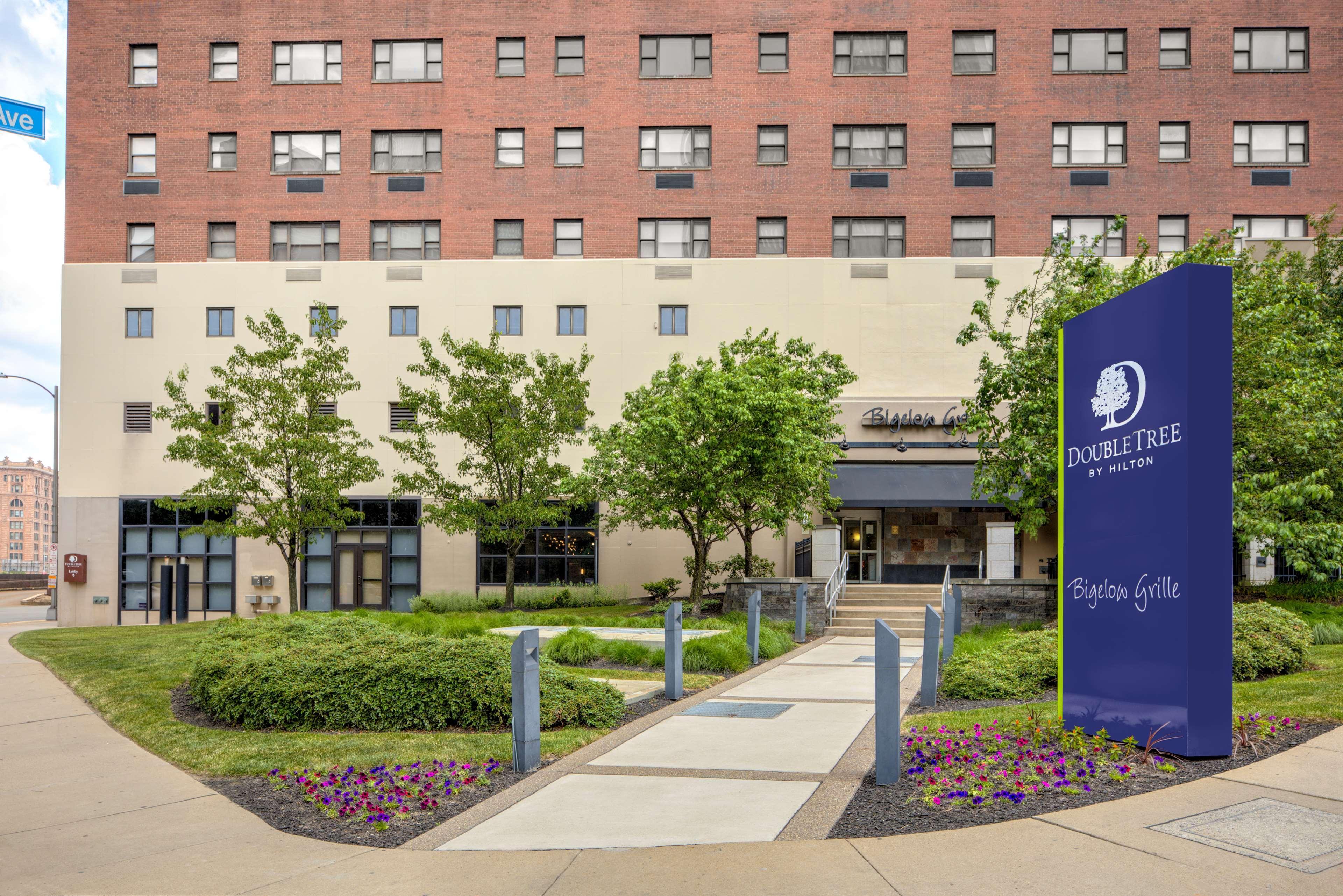 Doubletree By Hilton & Downtown Hotel Pittsburgh