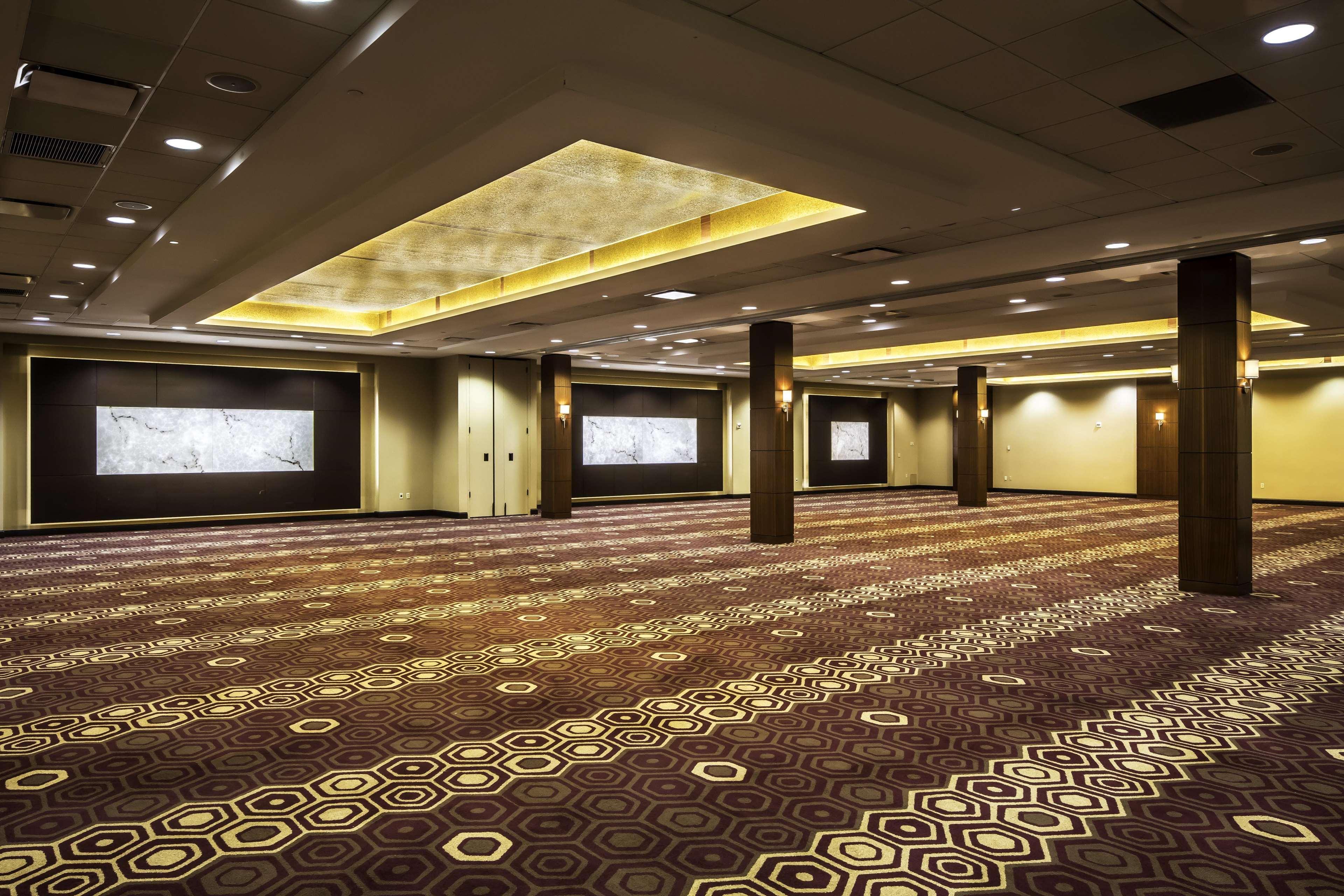Doubletree By Hilton & Downtown Hotel Pittsburgh