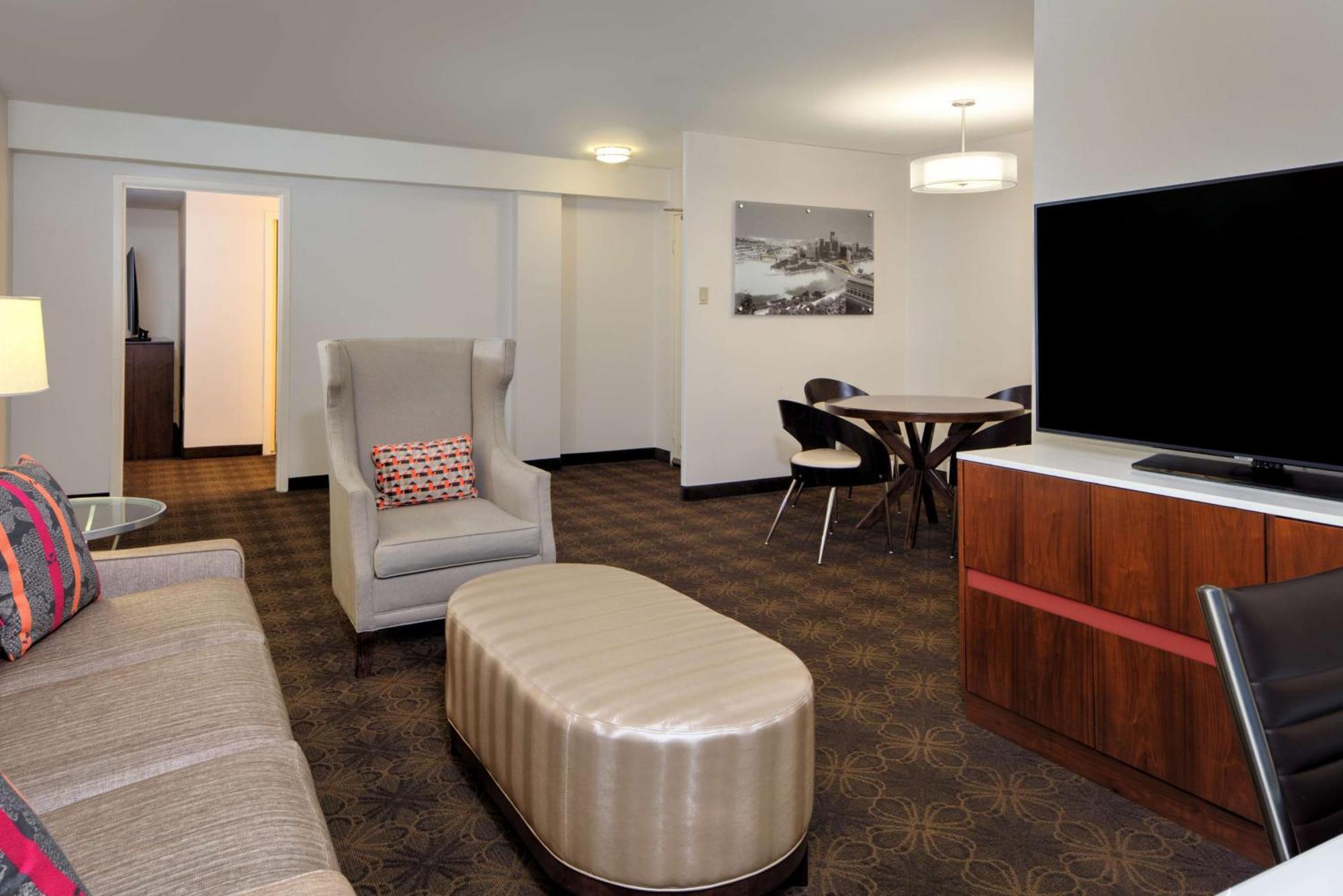 Hotel Doubletree By Hilton & Downtown Pittsburgh